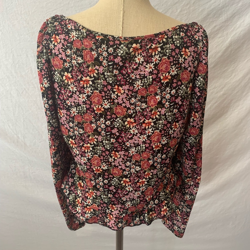 Cute Floral Crop - Picture 5 of 7